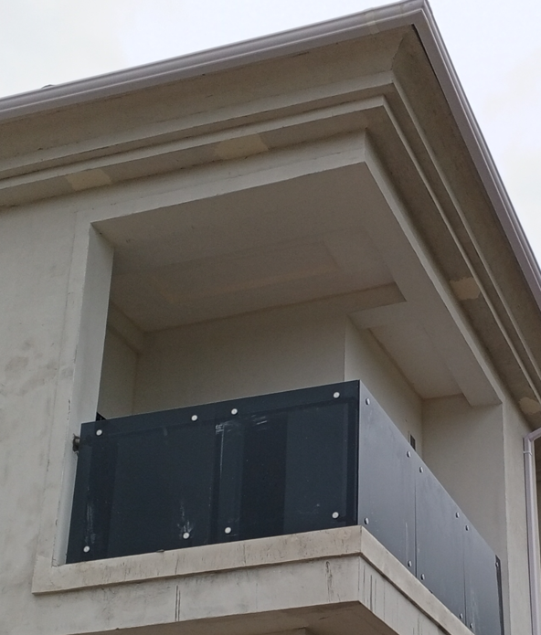 Balcony & Outdoor